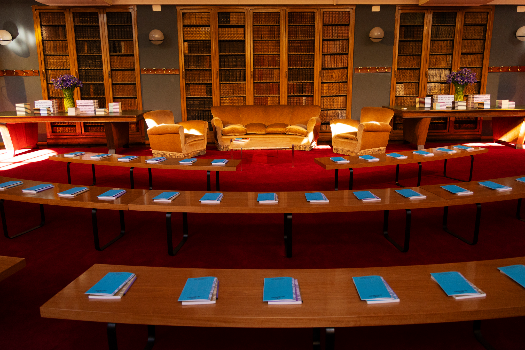 Gucci Ancora, Prada Frames и литературный клуб Miu Miu: хайлайты Salone del Mobile 2024. Выбор BURO. (фото 14)