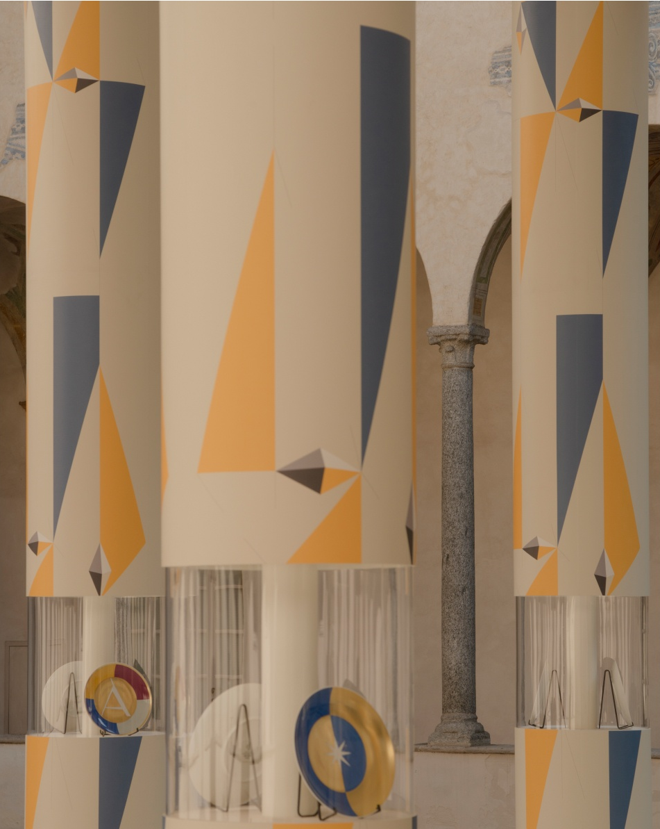 Gucci Ancora, Prada Frames и литературный клуб Miu Miu: хайлайты Salone del Mobile 2024. Выбор BURO. (фото 17)