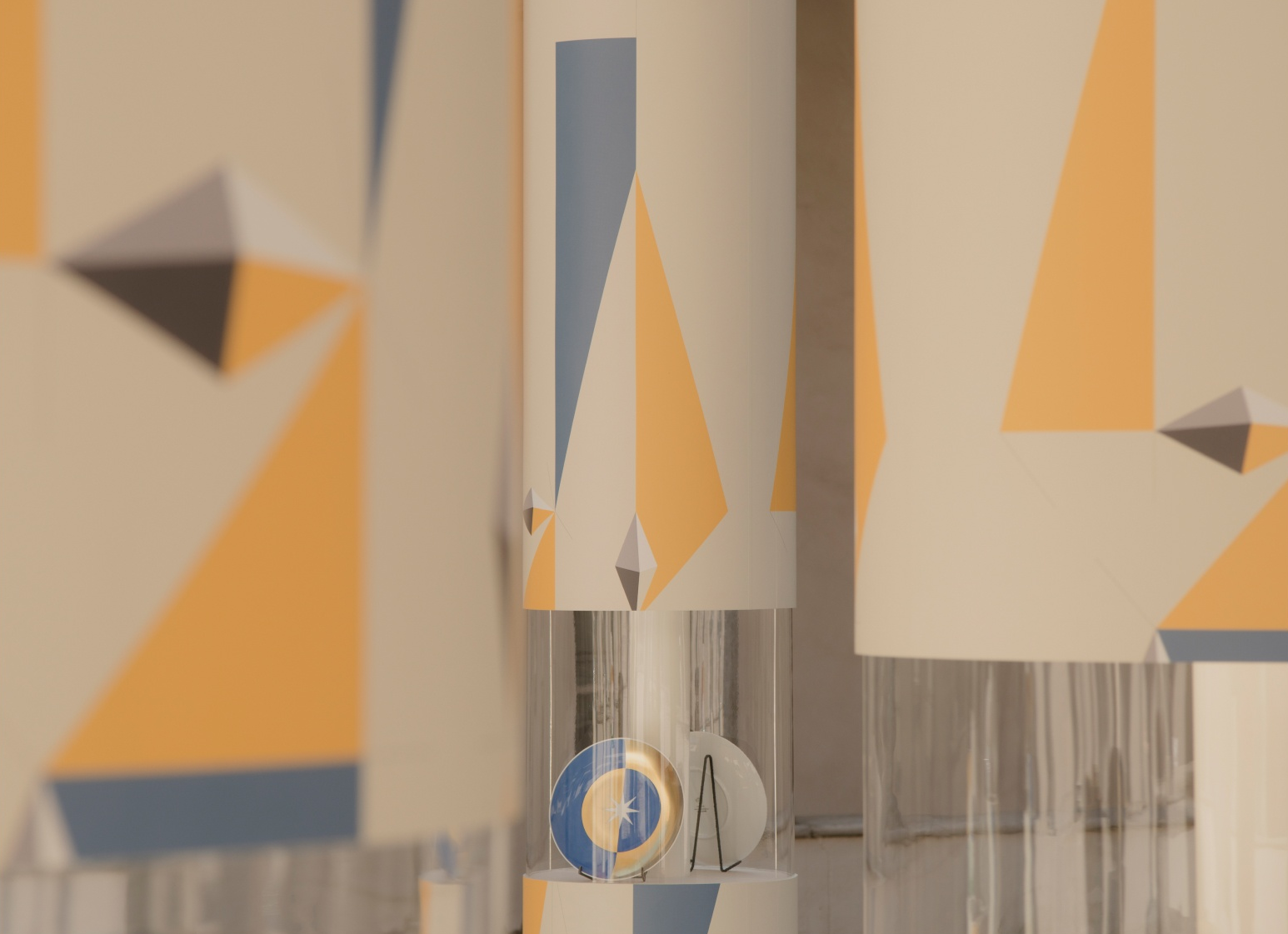 Gucci Ancora, Prada Frames и литературный клуб Miu Miu: хайлайты Salone del Mobile 2024. Выбор BURO. (фото 19)