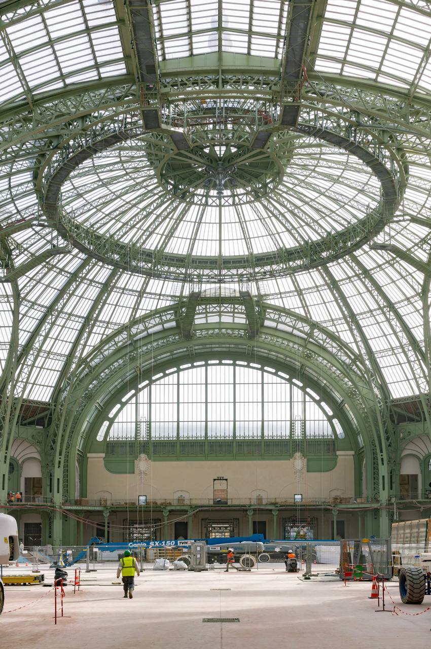 Реставрация Большого дворца в Париже, в котором проходили показы Chanel, завершается (фото 1)