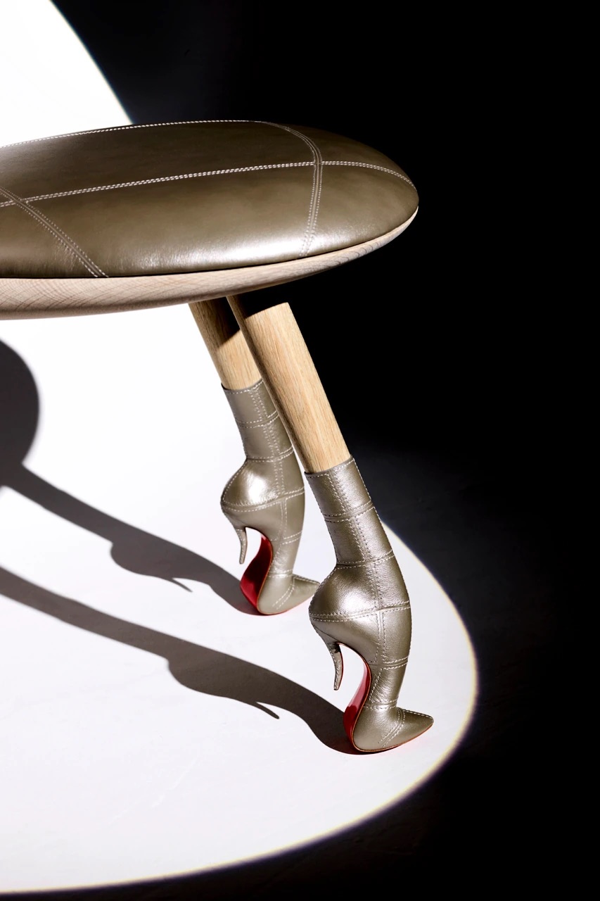 Французский дизайнер интерьеров Пьер Йованович и Кристиан Лубутен выпустили коллекцию стульев (фото 8)
