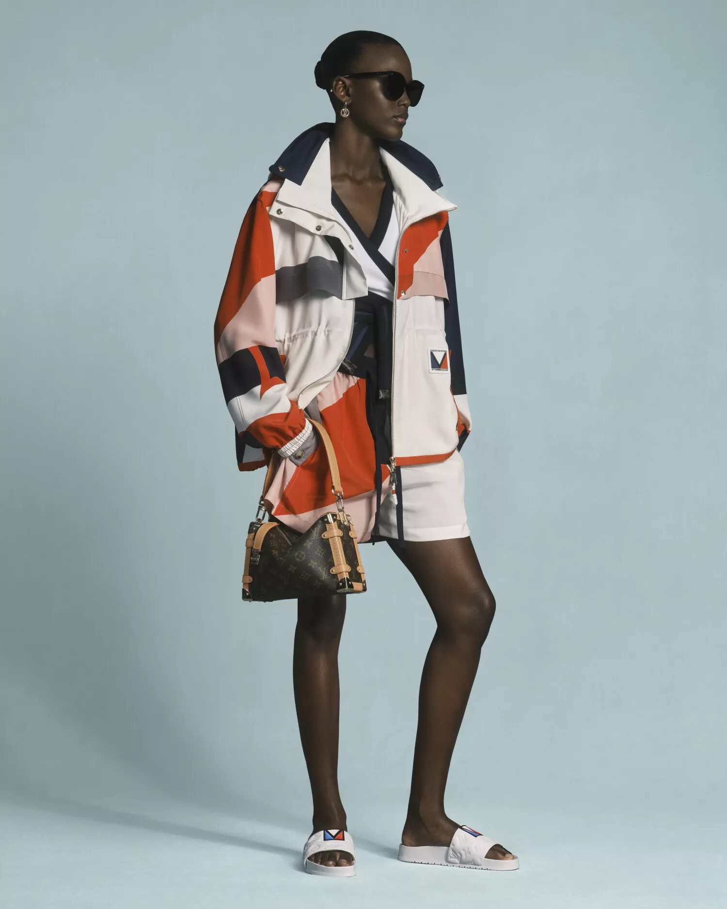 Louis Vuitton представил две новые капсулы — мужскую и женскую (фото 10)