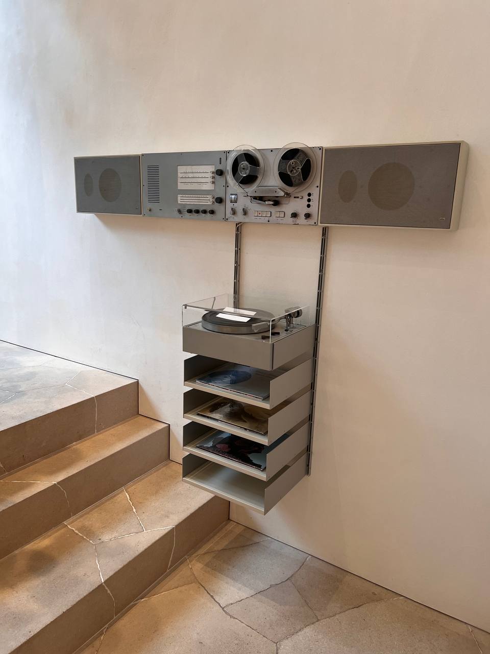 (Ультра)модная Япония: гид по ритейл-пространствам от Ивана Тенграна (фото 21)