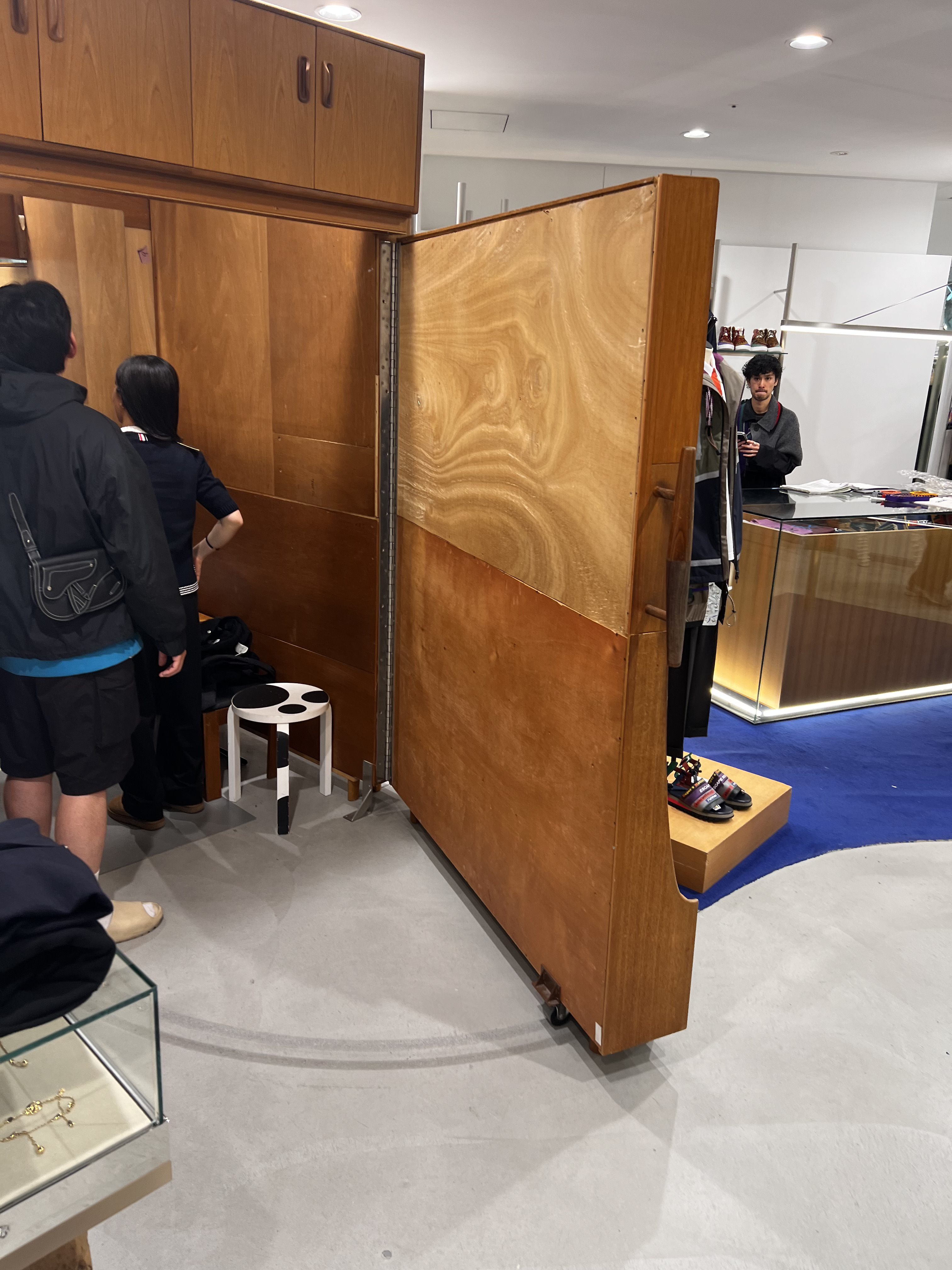 (Ультра)модная Япония: гид по ритейл-пространствам от Ивана Тенграна (фото 48)