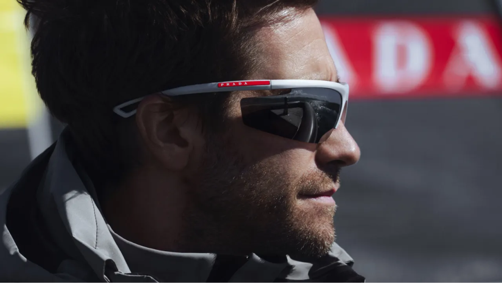 Джейк Джилленхол стал лицом новой коллекции оптики Prada Linea Rossa (фото 2)