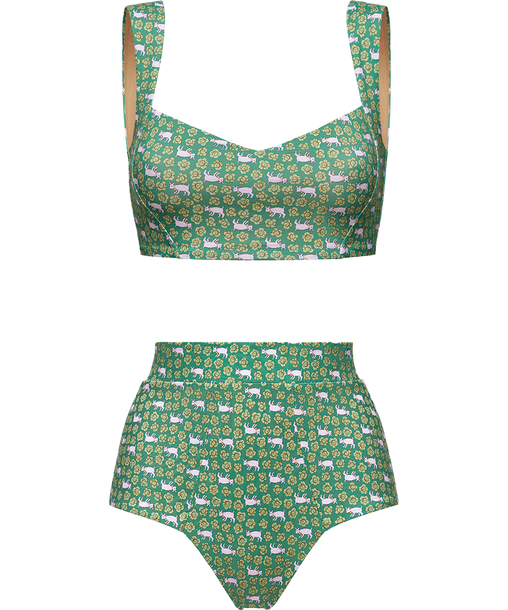 С перламутровыми бусинами, в стиле ретро и монохром: какой купальник носить этим летом (фото 26)