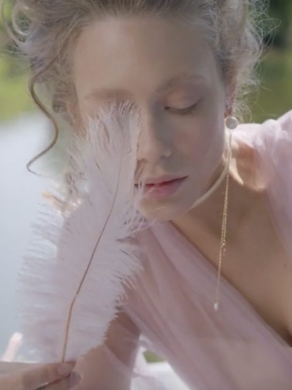 Какие косметологические процедуры можно делать летом: бьюти-дайджест BURO. (фото 16)