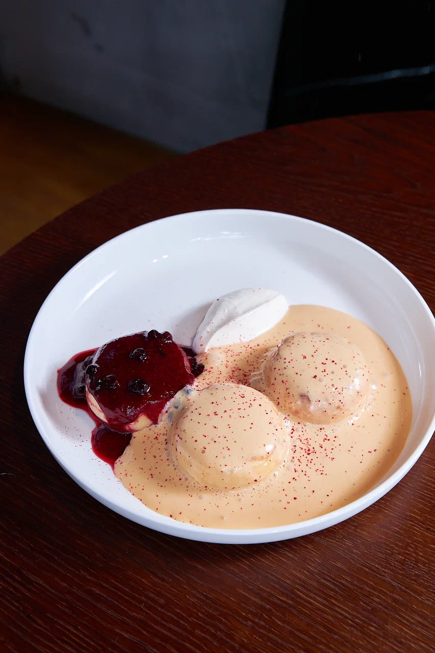 ​Новости ресторанов: пельмени с прошутто, коктейль с пармезаном и медовик с инжиром и трюфельным медом (фото 6)