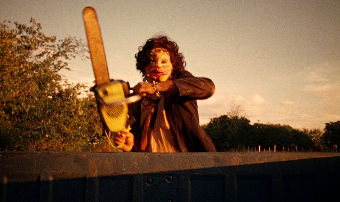 «Бабадук», «Прочь», и «Техасская резня бензопилой»: 10 хорроров, которые стоит пересмотреть в преддверии Хэллоуина (18+) (фото 10)