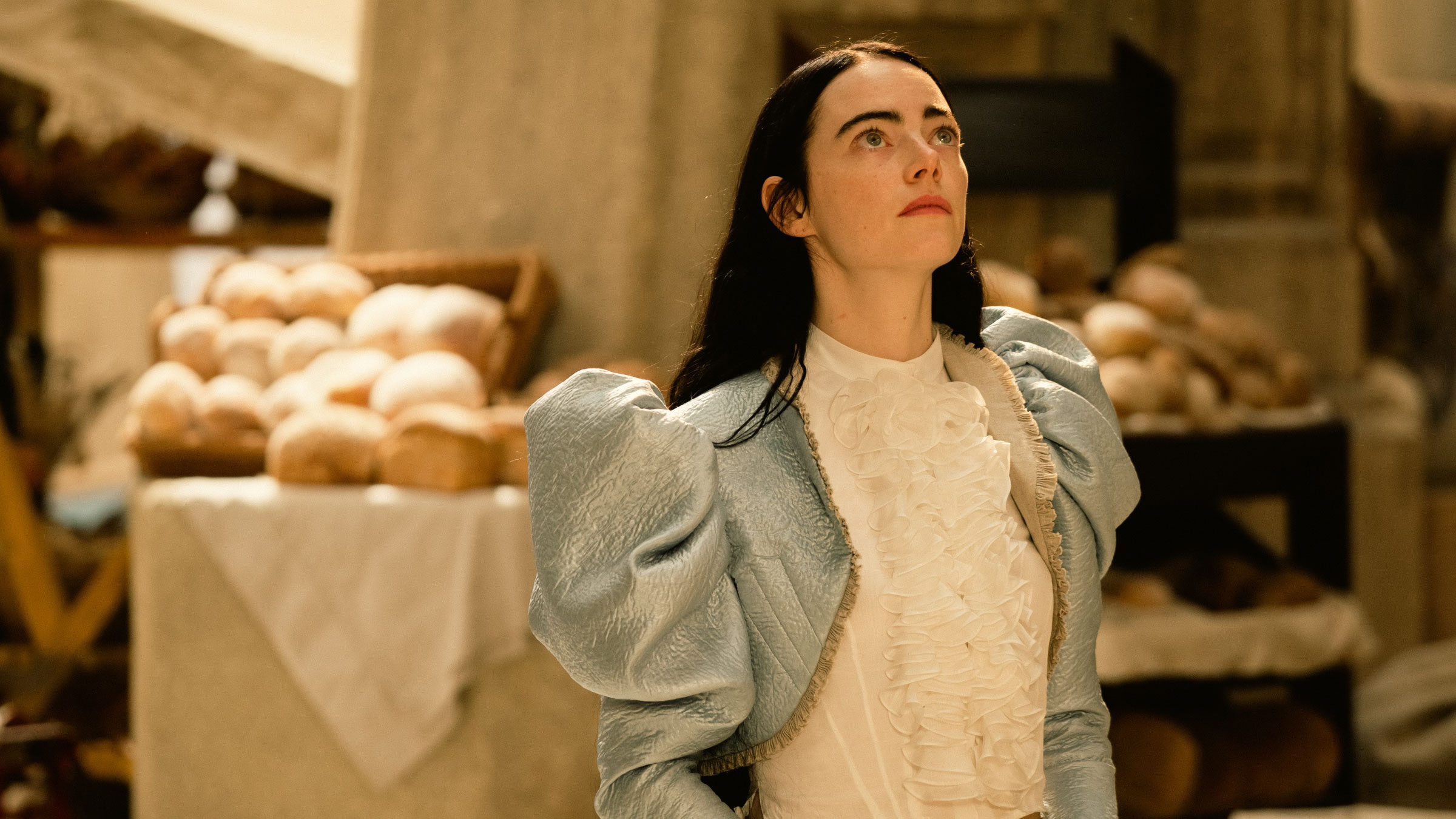 Бунтарка, Круэлла и Белла Бакстер: за какие роли мы любим Эмму Стоун (фото 27)