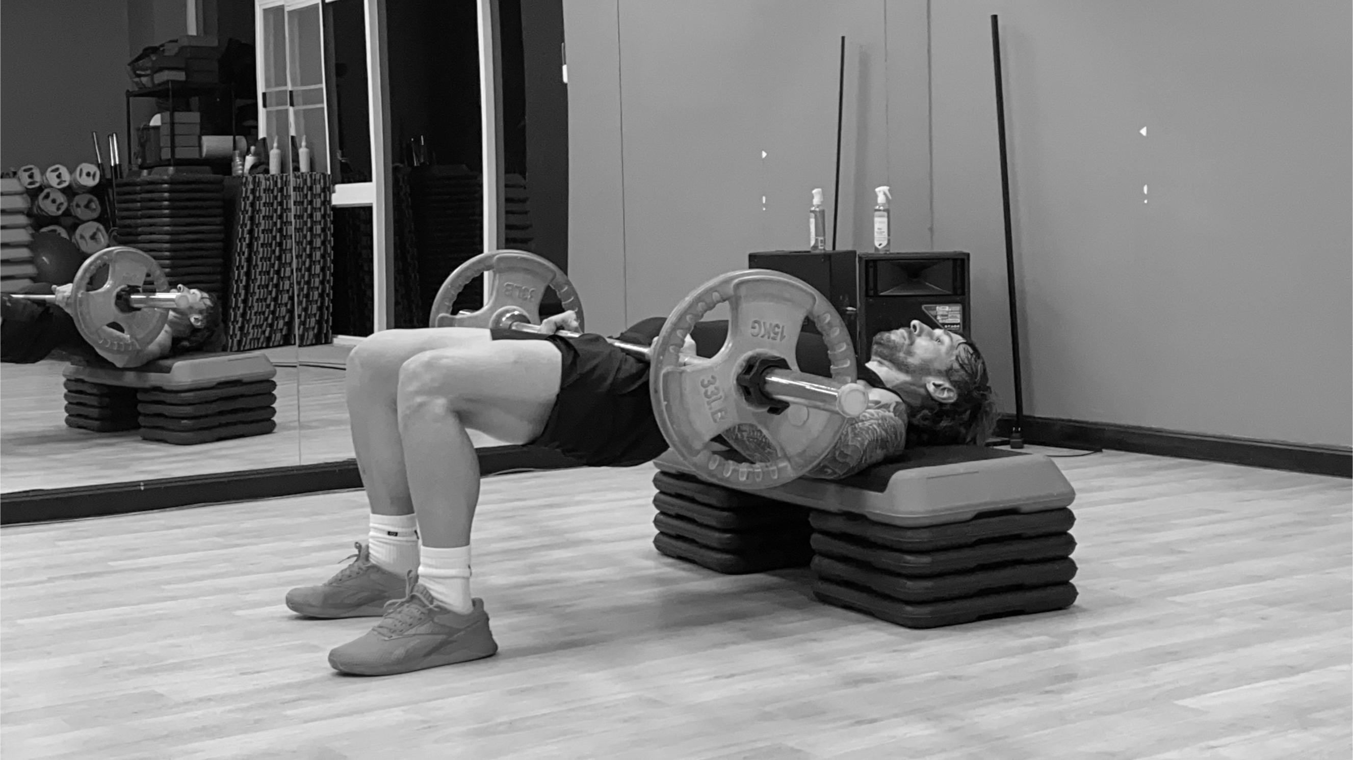 Какие упражнения сделают ноги сильными? Показывает тренер (фото 5)