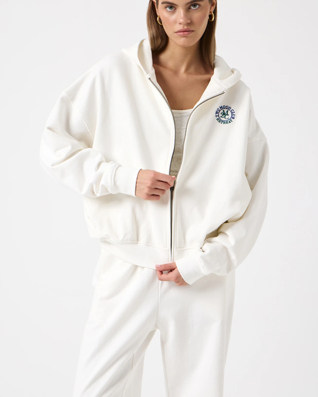 Где искать модную и практичную одежду для горнолыжных курортов? Конечно, у локальных брендов (фото 5)