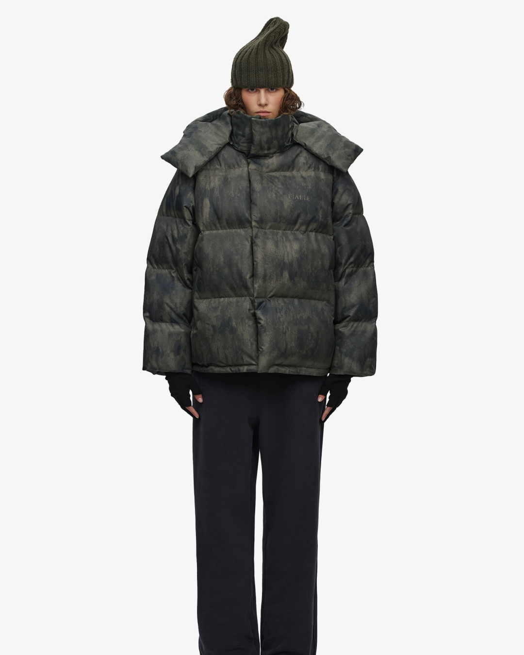 Где искать модную и практичную одежду для горнолыжных курортов? Конечно, у локальных брендов (фото 12)