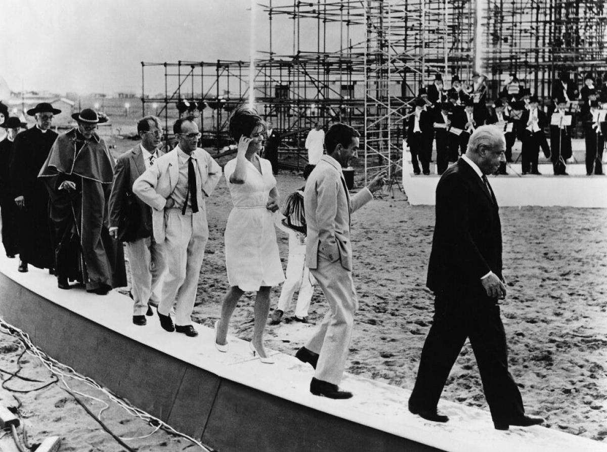 Феллини — 105! 8½ фильмов, которые стоит пересмотреть ко дню рождения режиссера (фото 1)