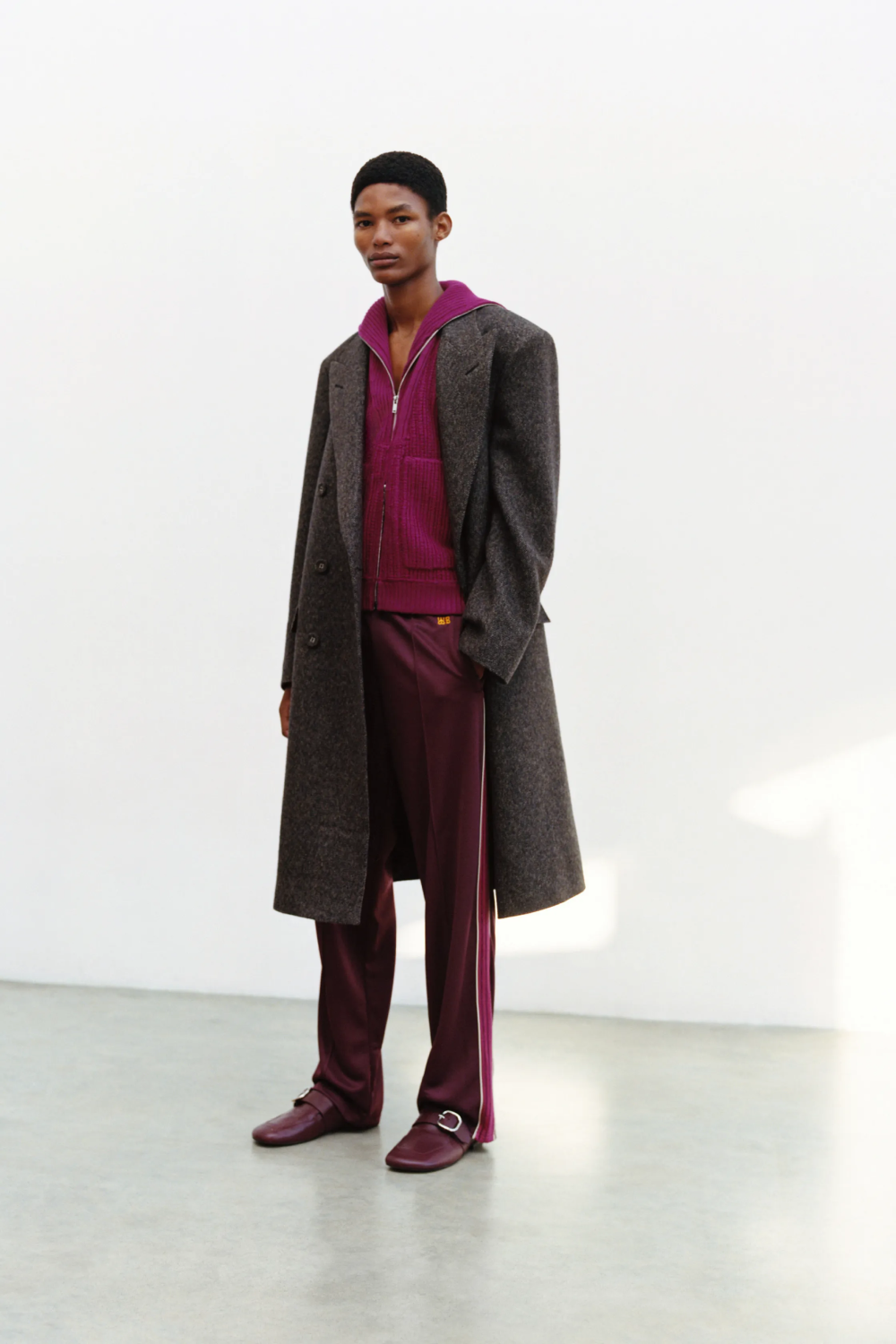 Чему нас научила мужская Неделя моды в Милане и Париже осень-зима 2025. Очевидное vs. невероятное (фото 47)