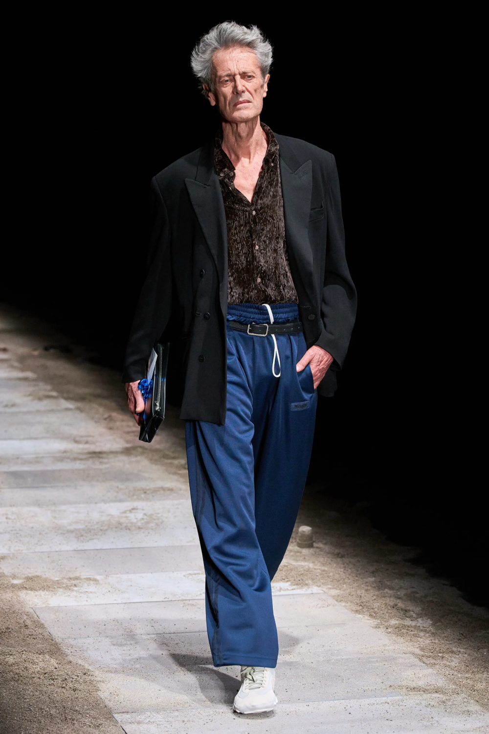 Чему нас научила мужская Неделя моды в Милане и Париже осень-зима 2025. Очевидное vs. невероятное (фото 49)