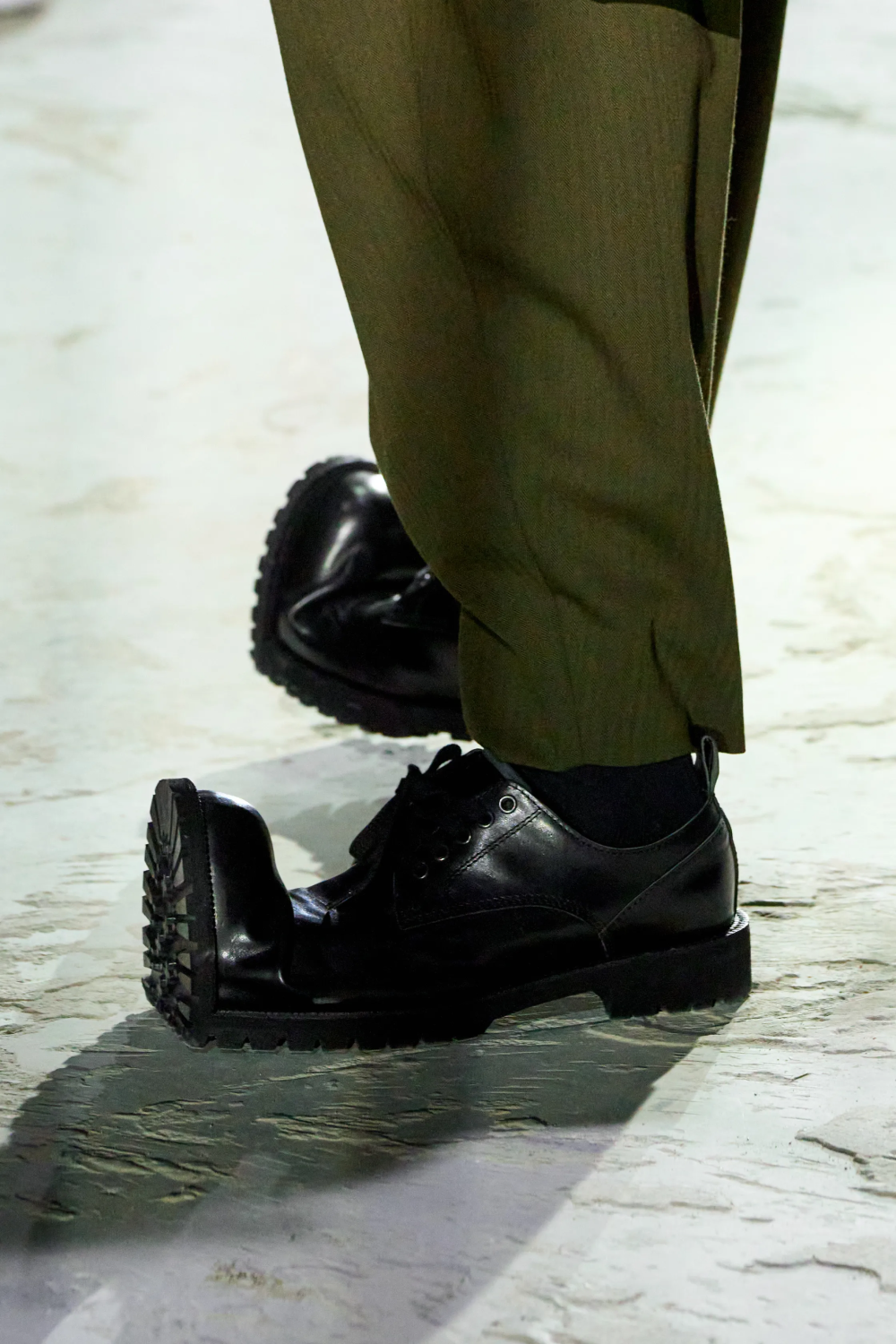 Чему нас научила мужская Неделя моды в Милане и Париже осень-зима 2025. Очевидное vs. невероятное (фото 57)