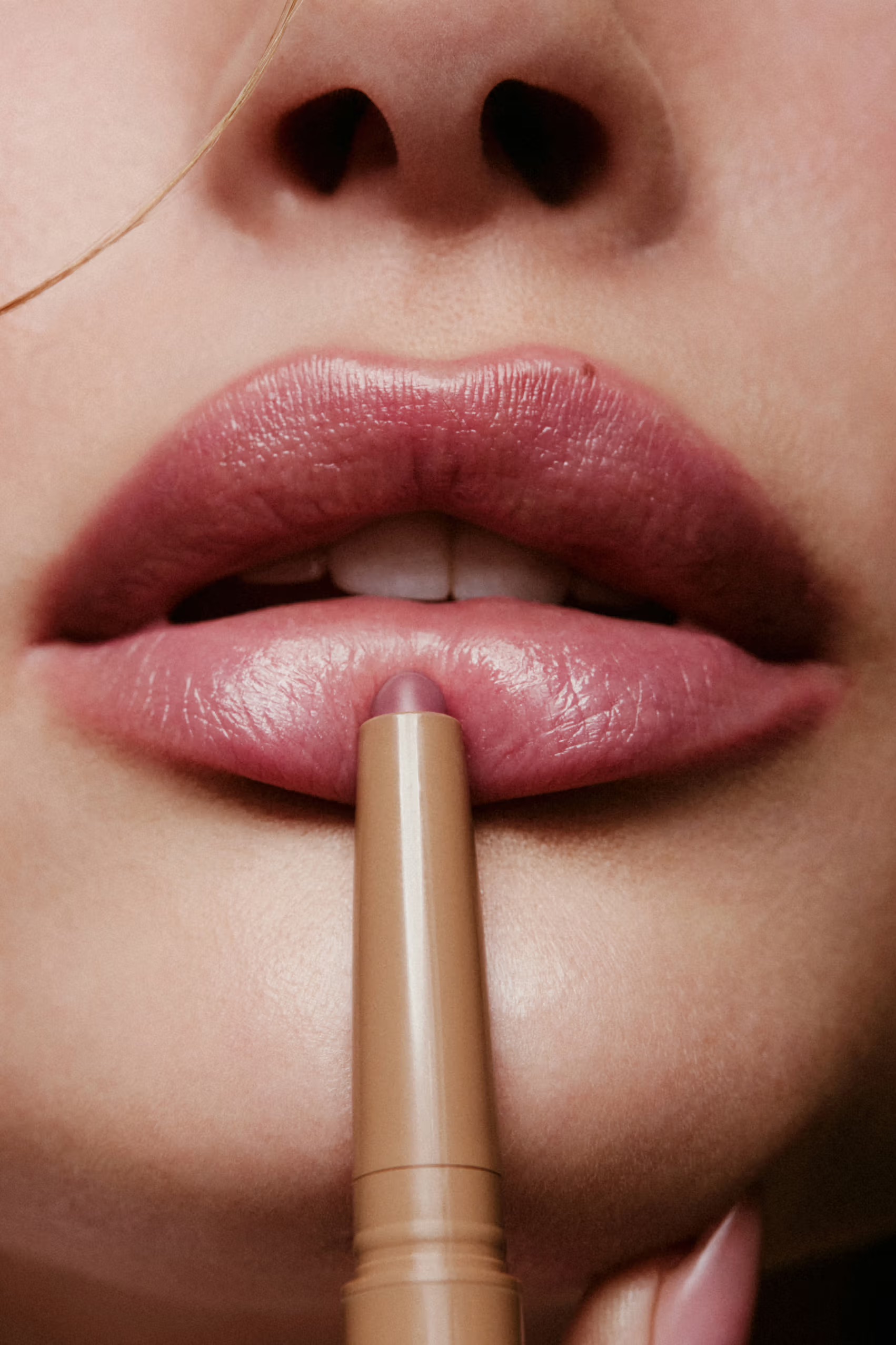 Хейли Бибер показала новую рекламную кампанию бренда Rhode (фото 3)