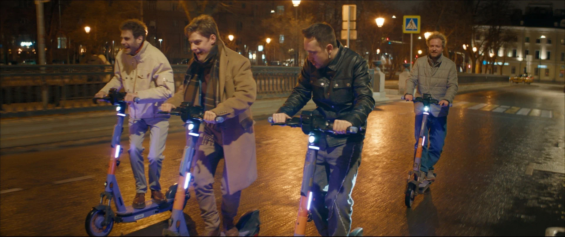 «Принимать ту жизнь, которую выбирают друзья»: Павел Табаков — о проявлении чувств и комедии «По барам» (фото 1)