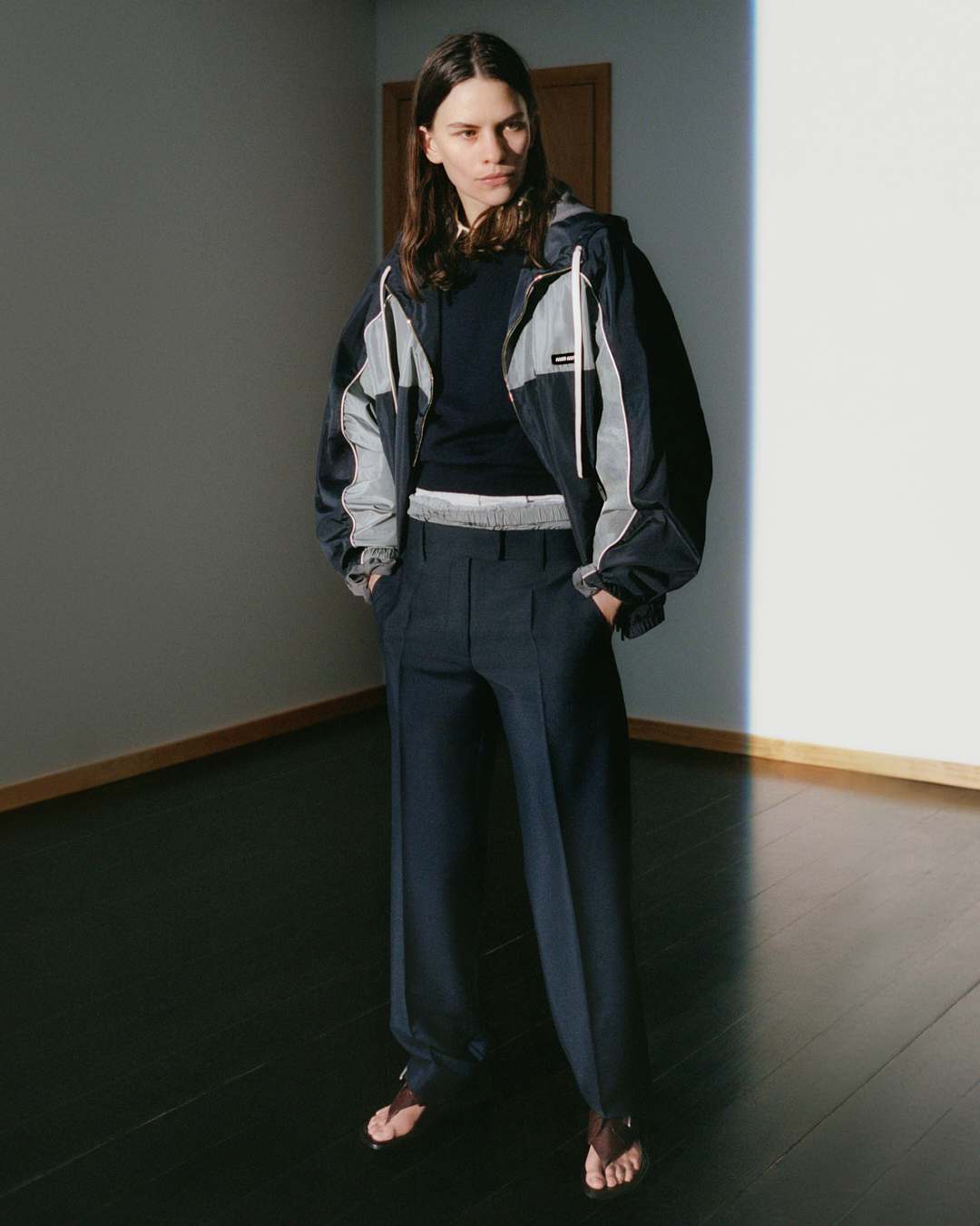 Miu Miu показал рекламную кампанию коллекции весна-лето 2025 (фото 3)