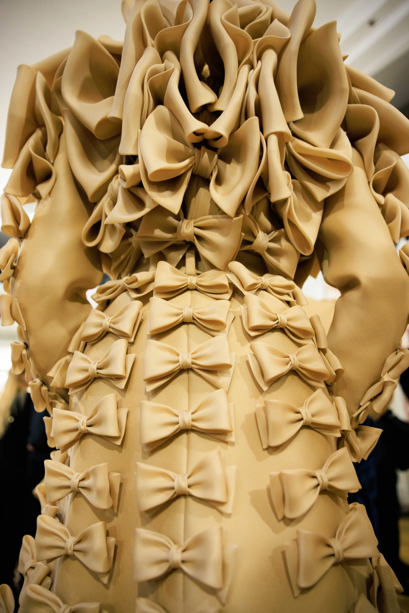 Кутюрная Неделя моды весна-лето 2025: главное и красивое прямиком из Парижа (фото 53)