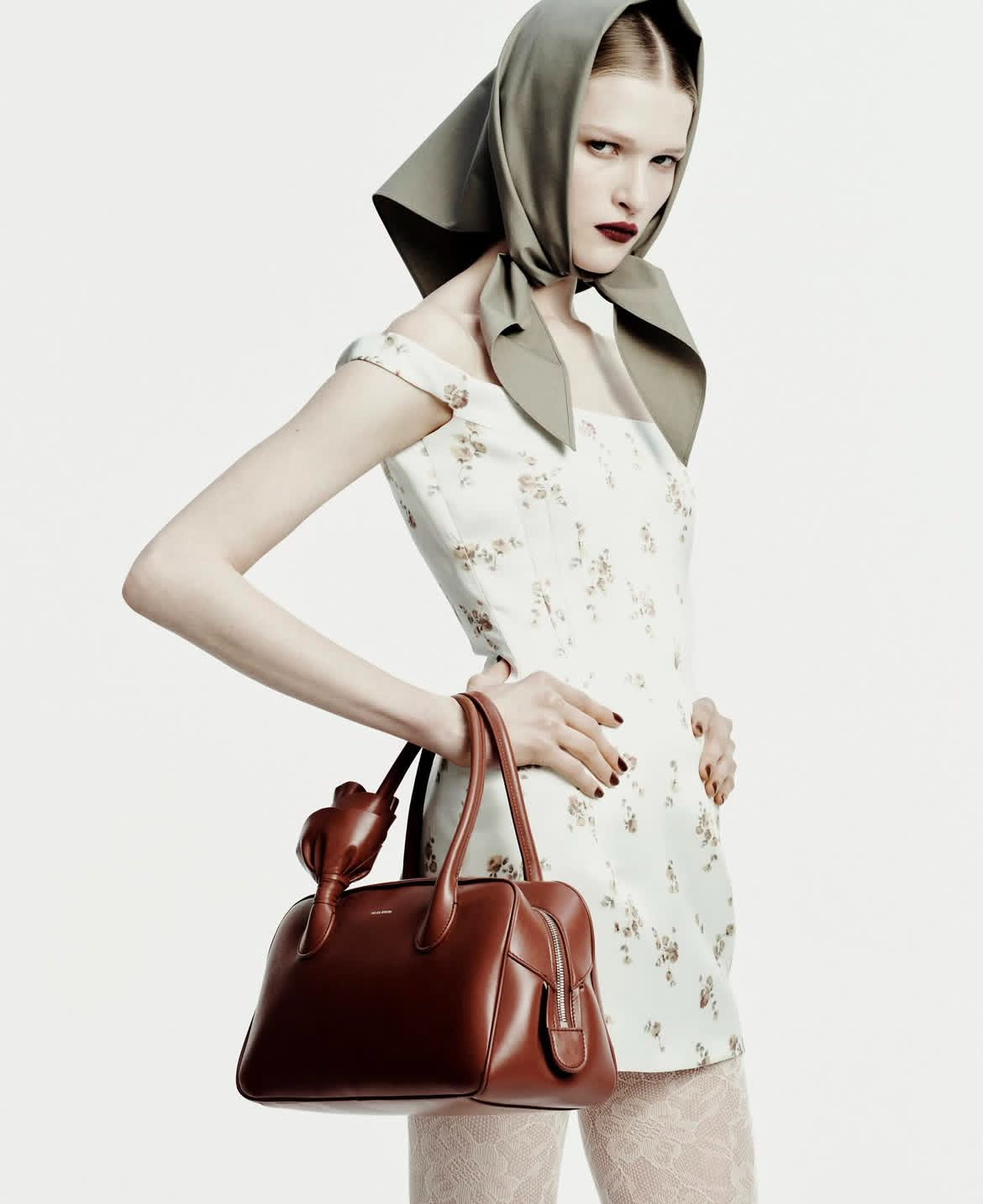 Magda Butrym показал рекламную кампанию pre-fall-коллекции 2025 (фото 1)