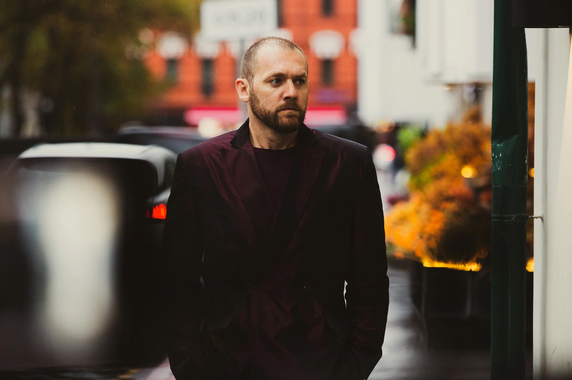 «Белый лотос» и «Аутсорс»: какие сериалы смотреть в феврале (фото 11)