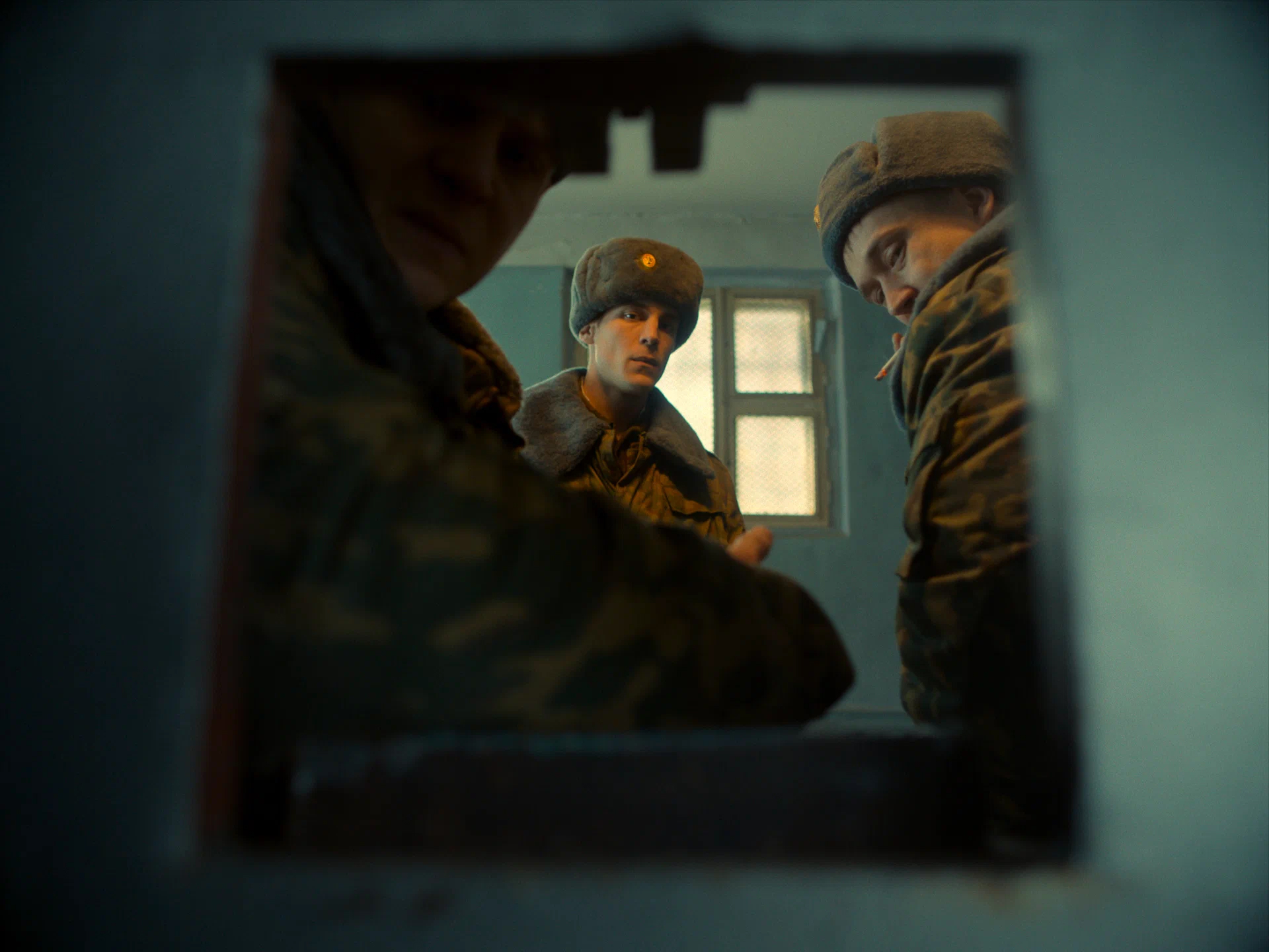 «Белый лотос» и «Аутсорс»: какие сериалы смотреть в феврале (фото 8)