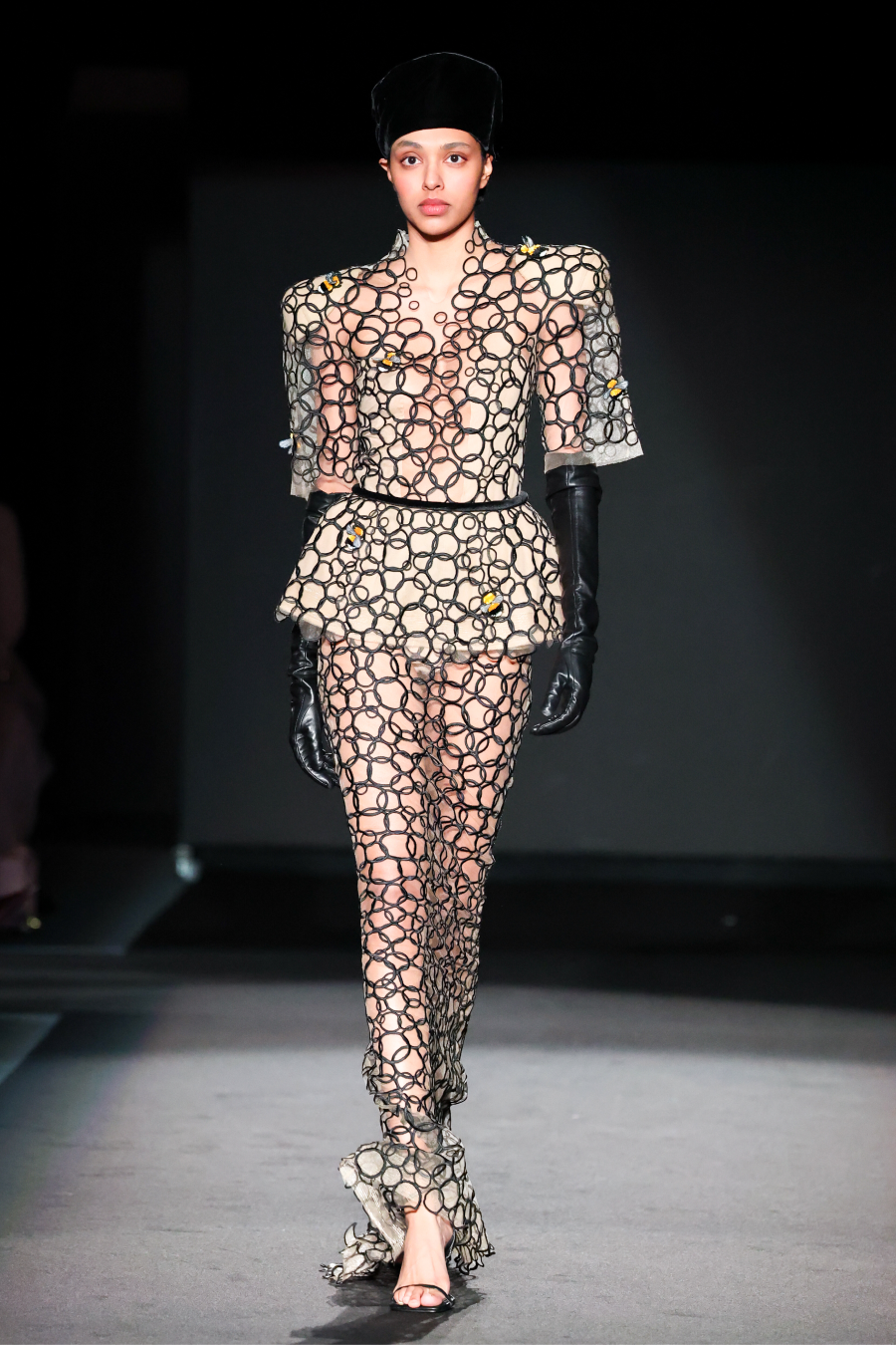 Модный дом Yanina представил новую кутюрную коллекцию (фото 11)