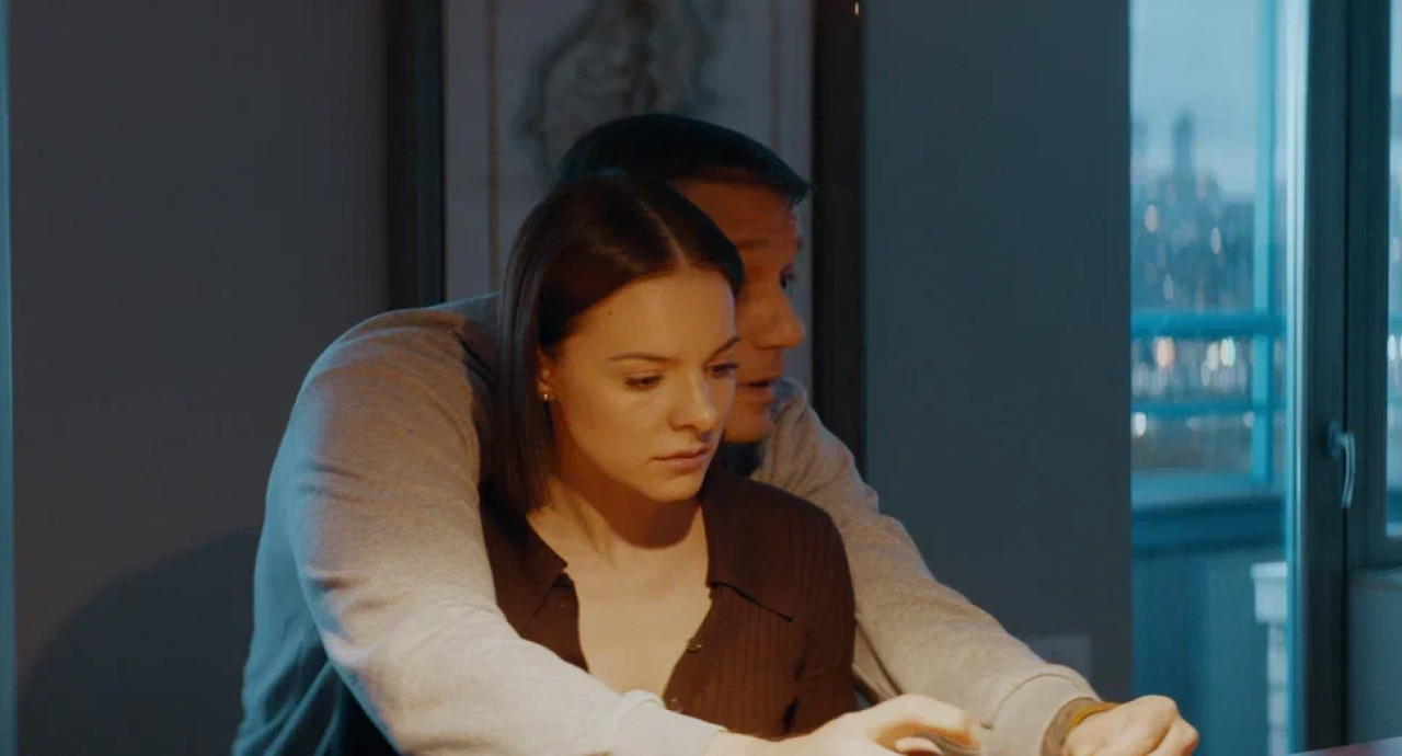 «Люблю роли на преодоление»: Анна Глаубэ — о сериале «Дайте шоу», поиске правды и роли мечты (фото 4)