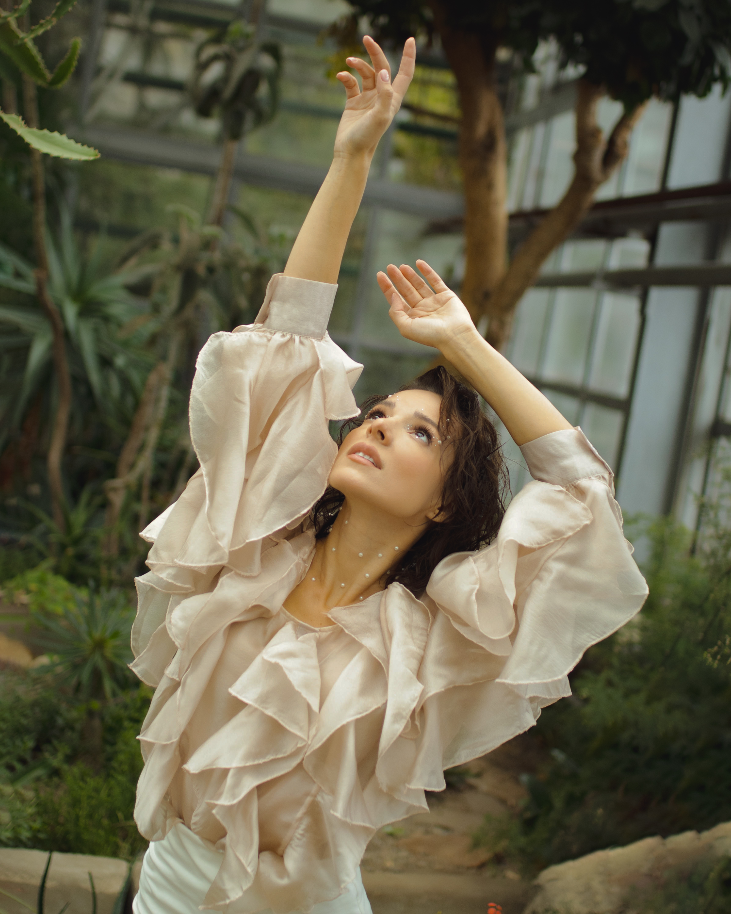 «Люблю роли на преодоление»: Анна Глаубэ — о сериале «Дайте шоу», поиске правды и роли мечты (фото 1)