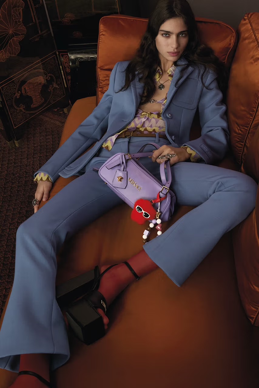 Versace показал рекламную кампанию коллекции весна-лето 2025 (фото 4)