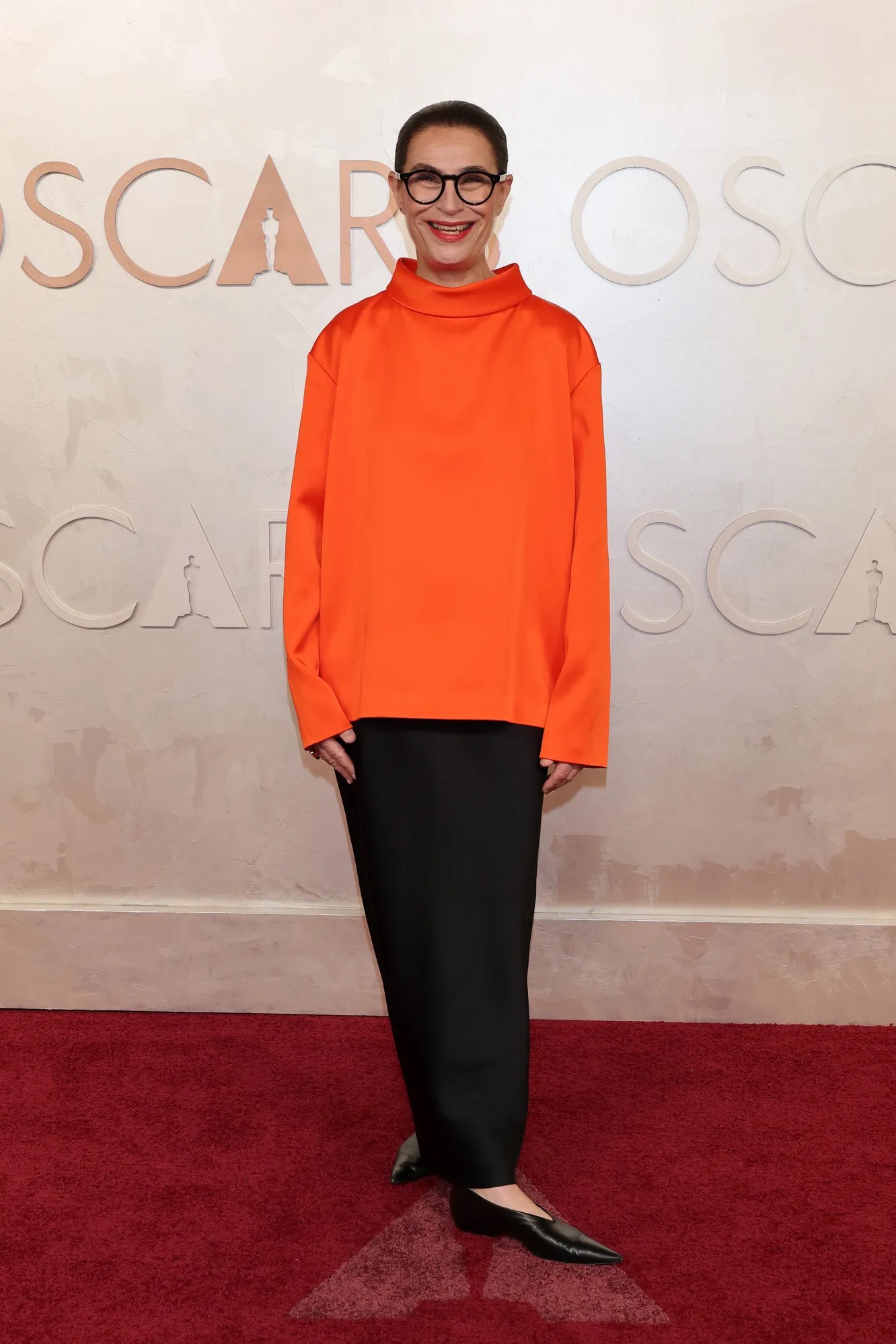 Марк Эйдельштейн в Balenciaga и Майли Сайрус в Alexander McQueen: красная дорожка «Оскар-2025» (фото 7)