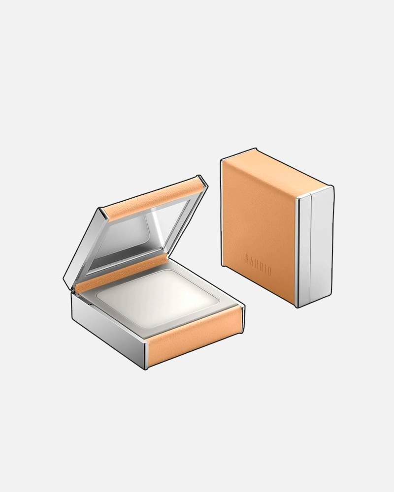 В удобном формате: твердые духи, которые пригодятся на работе, свидании и в долгой поездке (фото 3)