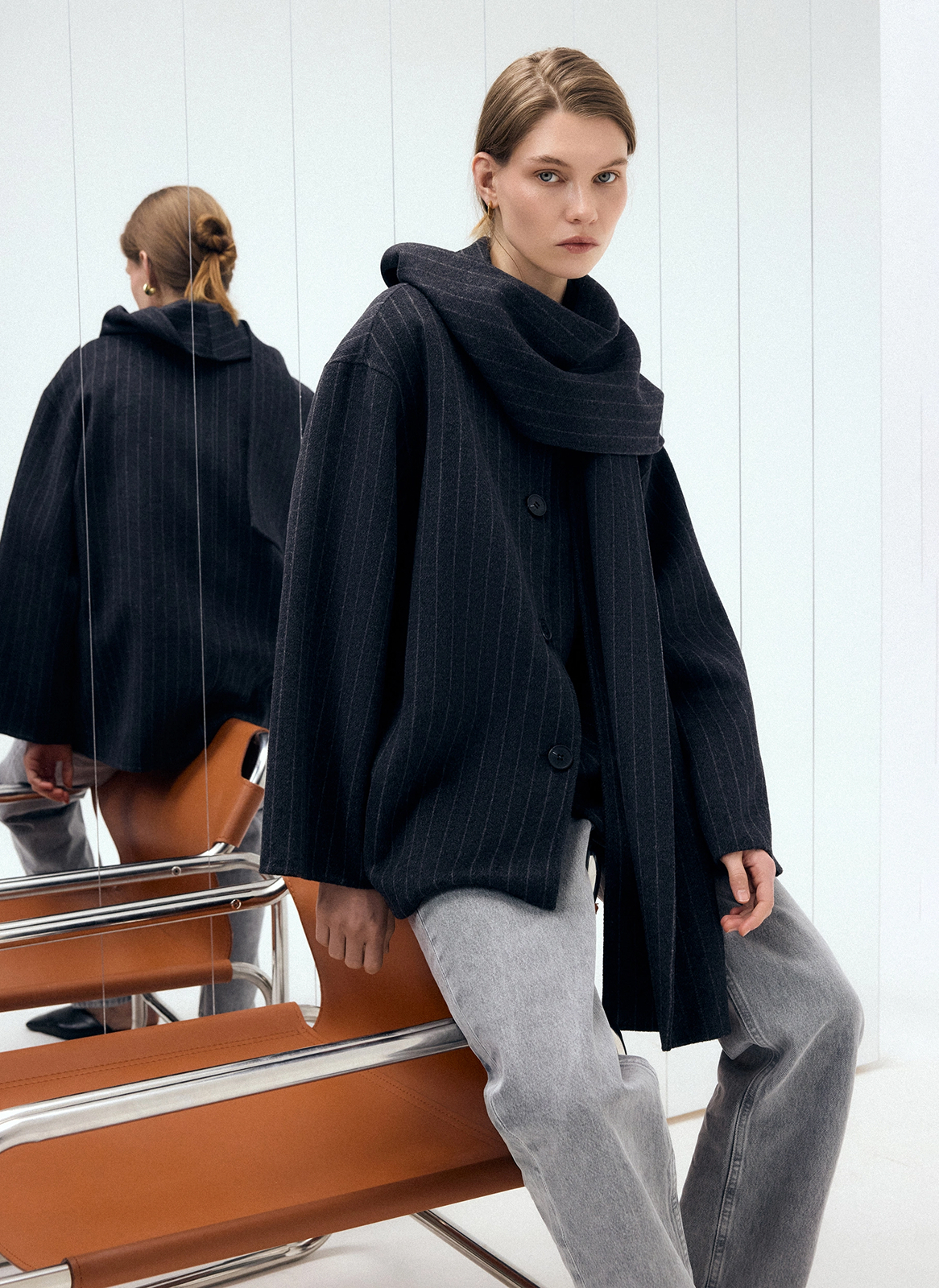 Все, кроме бежевого тренча (ну почти). 20 вариантов верхней одежды на весну — и все от локальных брендов (фото 11)