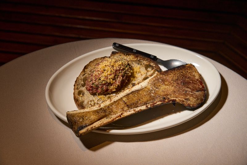 Новости ресторанов: йогурт из ромашки, форель с помело и спагетти из голубого тунца (фото 3)