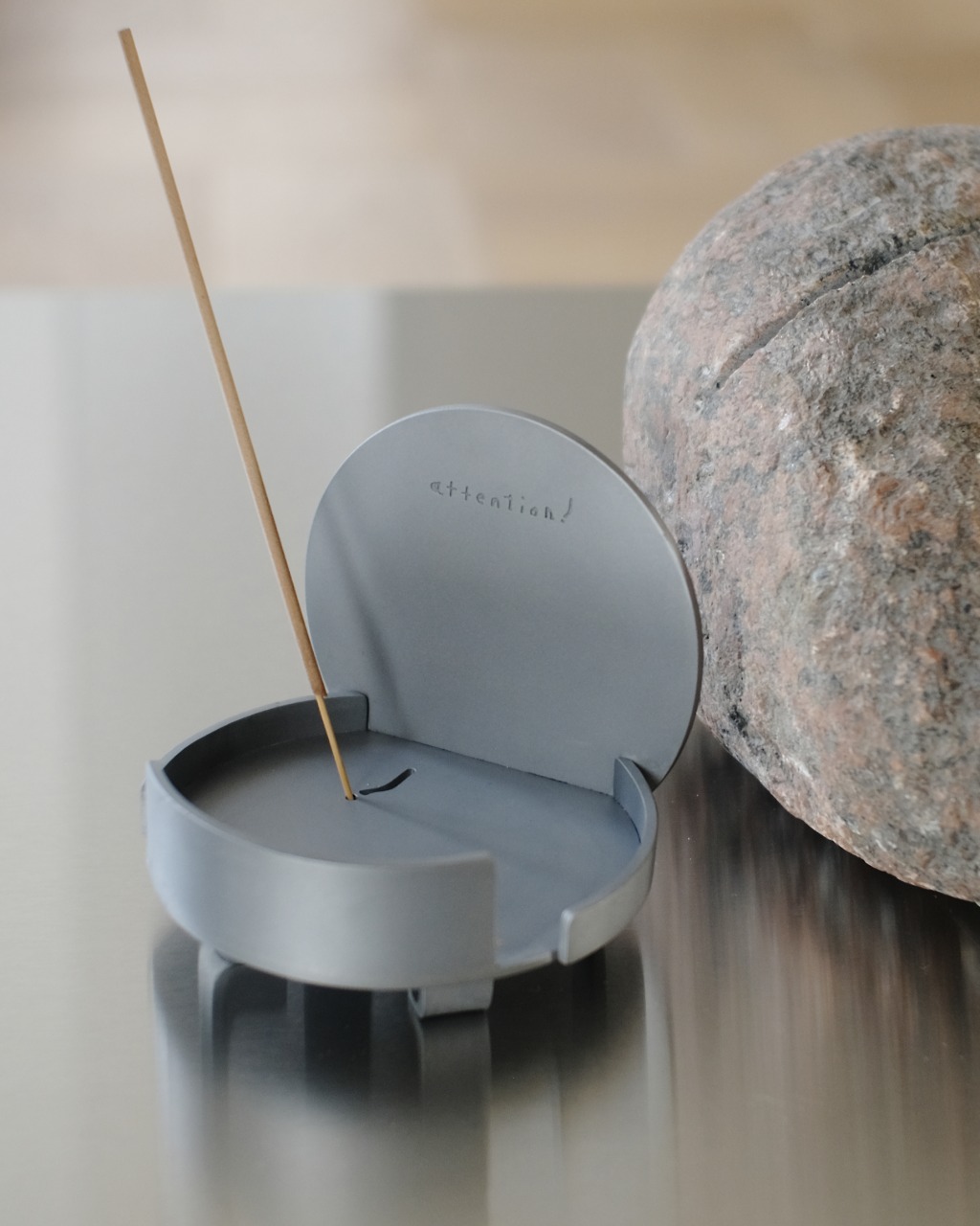 Бренд Ксюши Феди attention! дебютирует на Миланской неделе дизайна (фото 1)