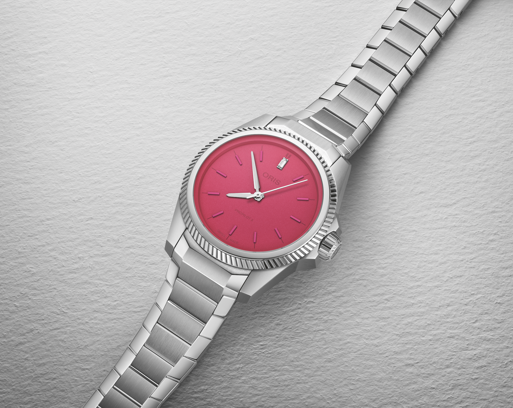 Пастель, гонки и высокие технологии. Чем запомнилась выставка Watches & Wonders 2025 в Женеве (фото 15)