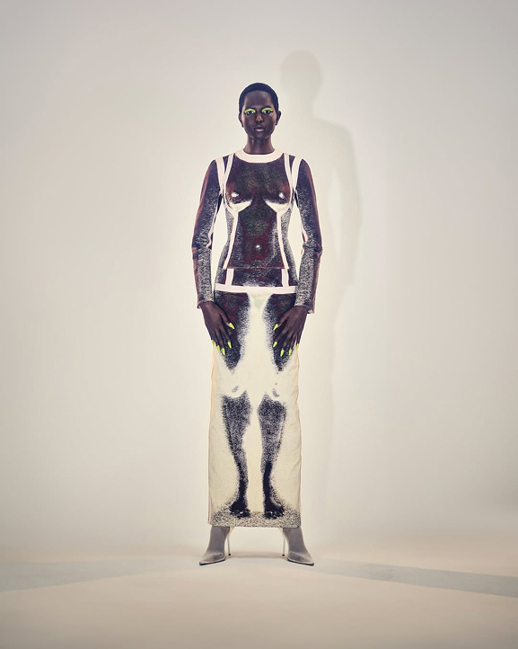 Конические бра и татуированные вещи: знаковые креативные решения Жана-Поля Готье (фото 54)