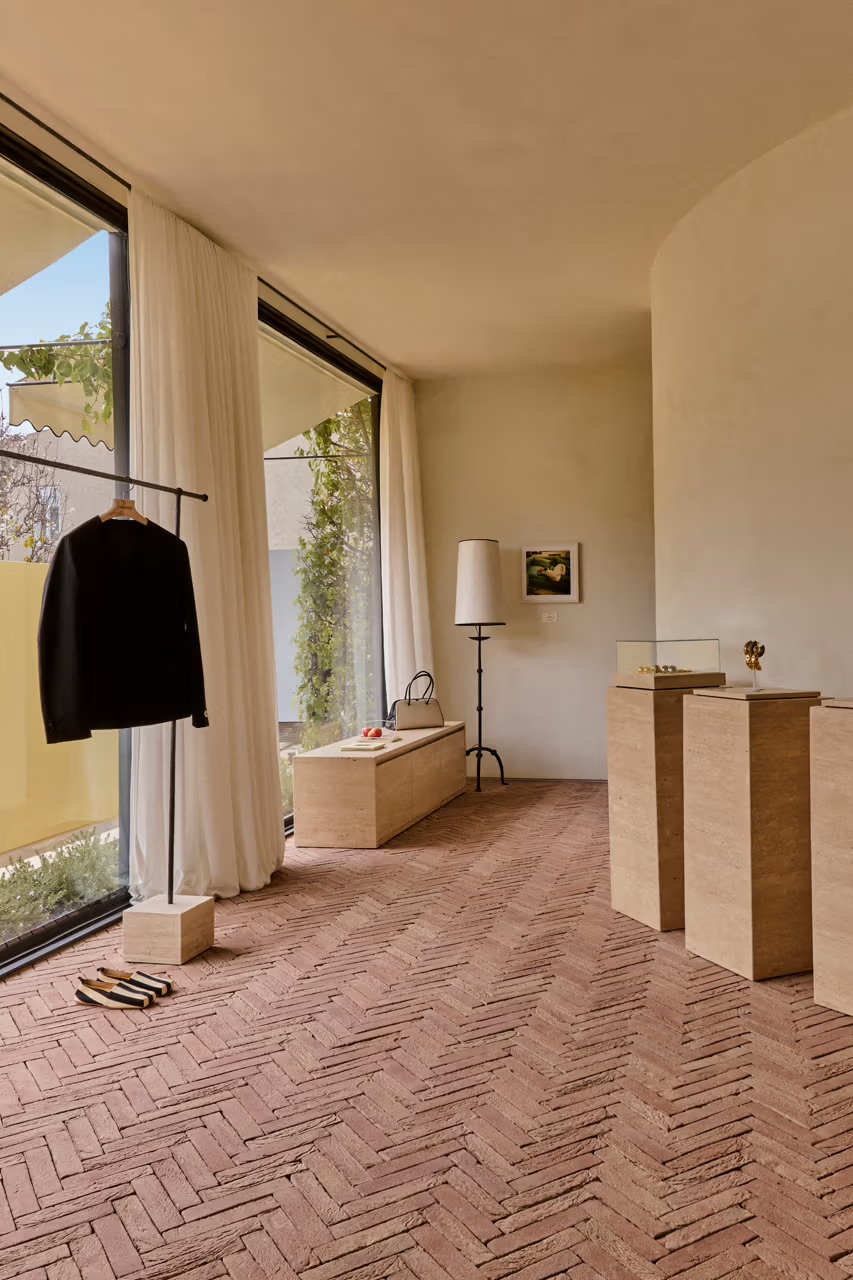 Симон Порт Жакмюс открыл новый бутик Jacquemus в Лос-Анджелесе (фото 5)