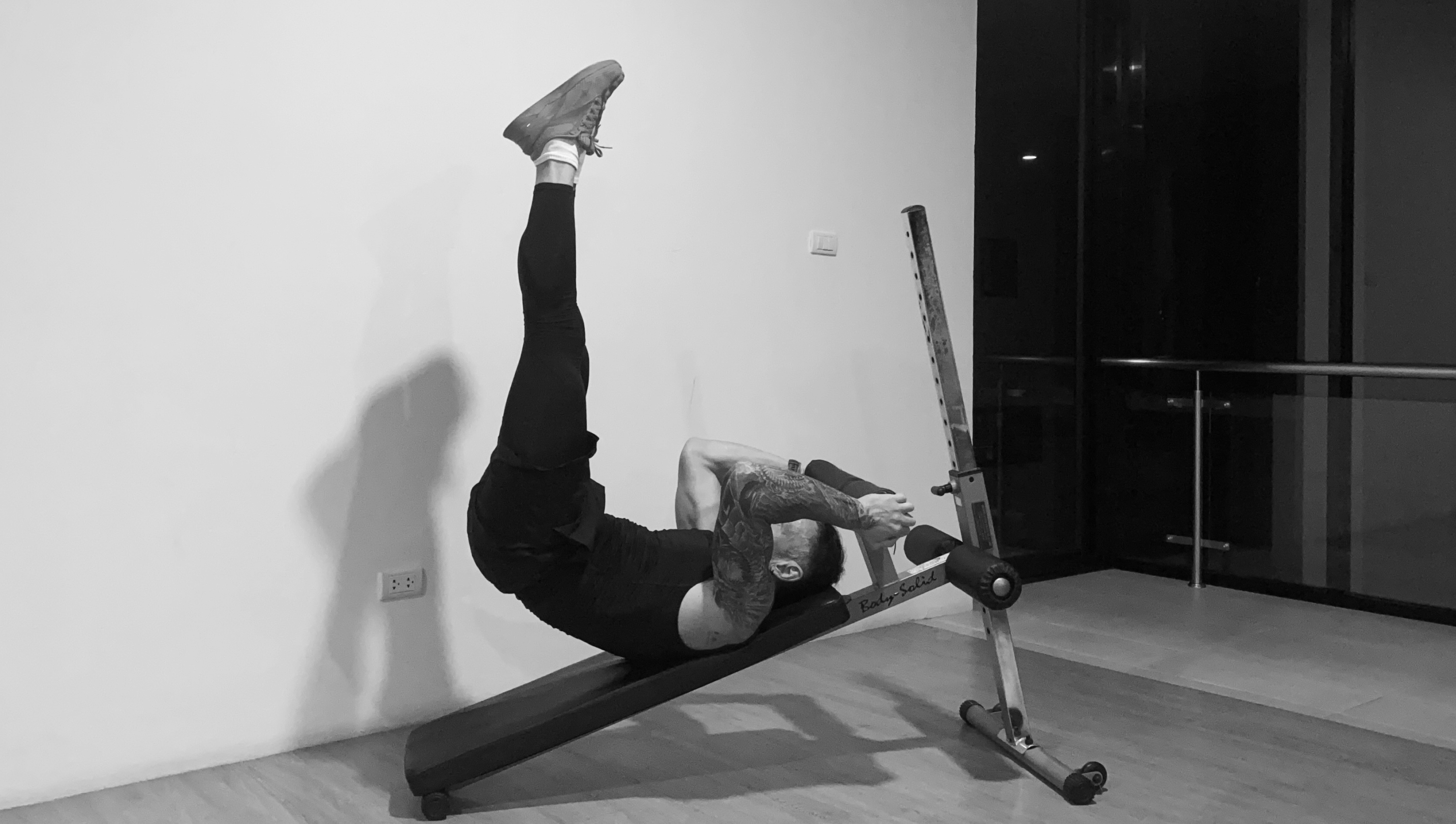 Как накачать пресс? Показывает тренер (фото 7)