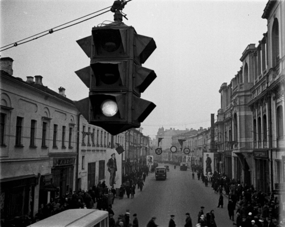 Порталы в другую реальность, цирк и возвращение в детство: куда идти и что смотреть в музеях в мае (фото 12)