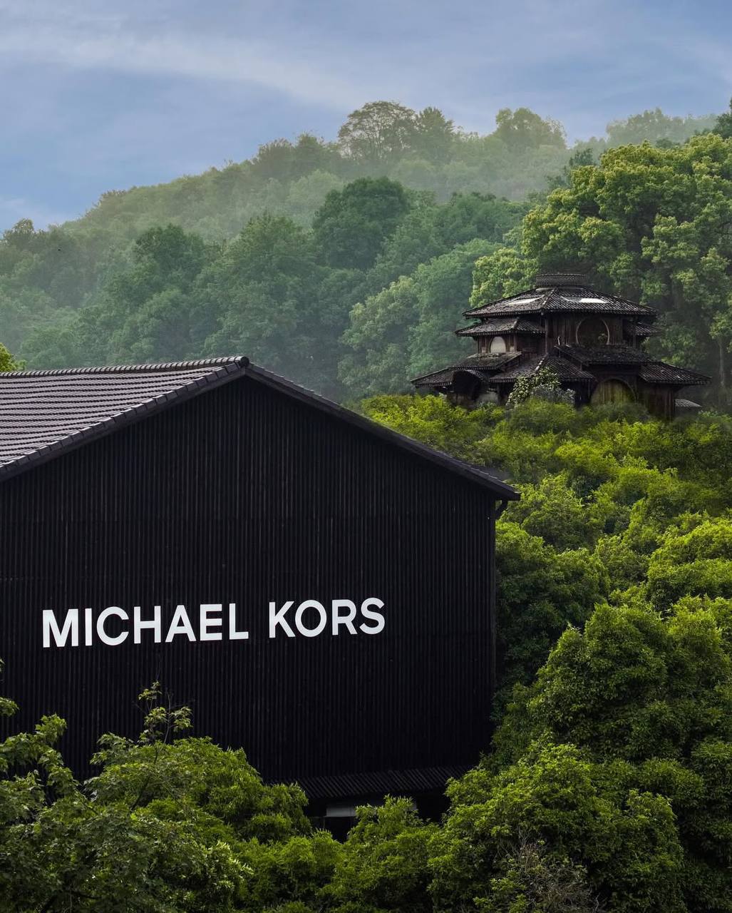 Michael Kors открыл поп-ап в китайском Ханчжоу (фото 1)