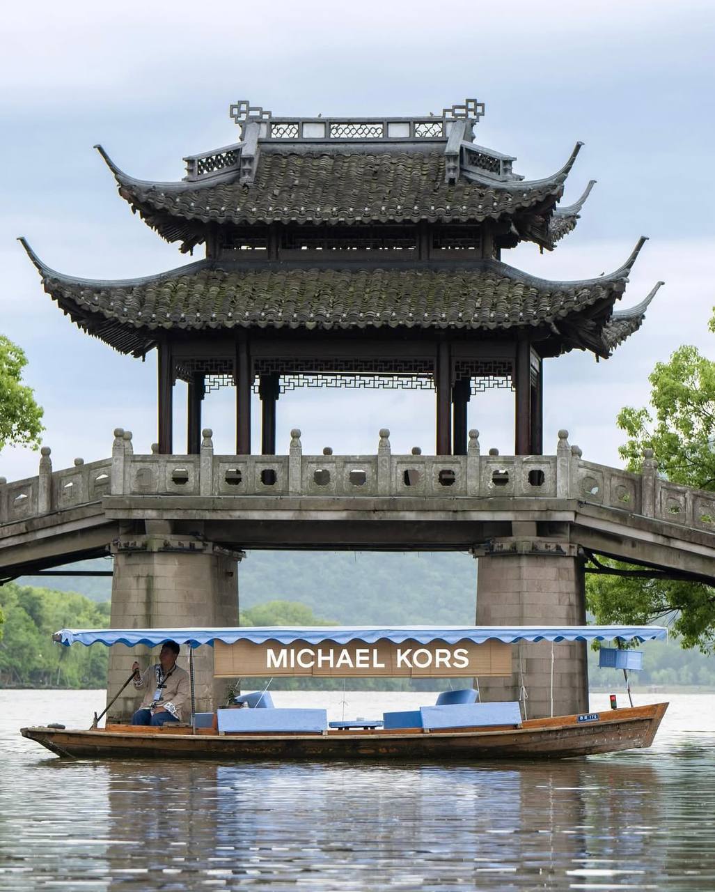 Michael Kors открыл поп-ап в китайском Ханчжоу (фото 6)