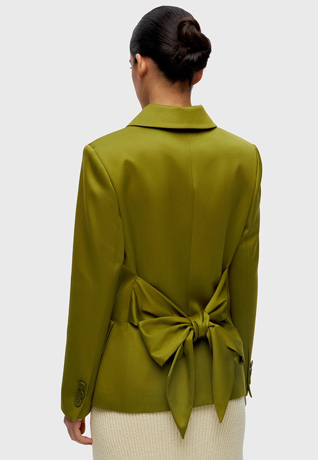 Заряд бодрости: 20 вещей в зеленом цвете — и все от локальных марок (фото 16)