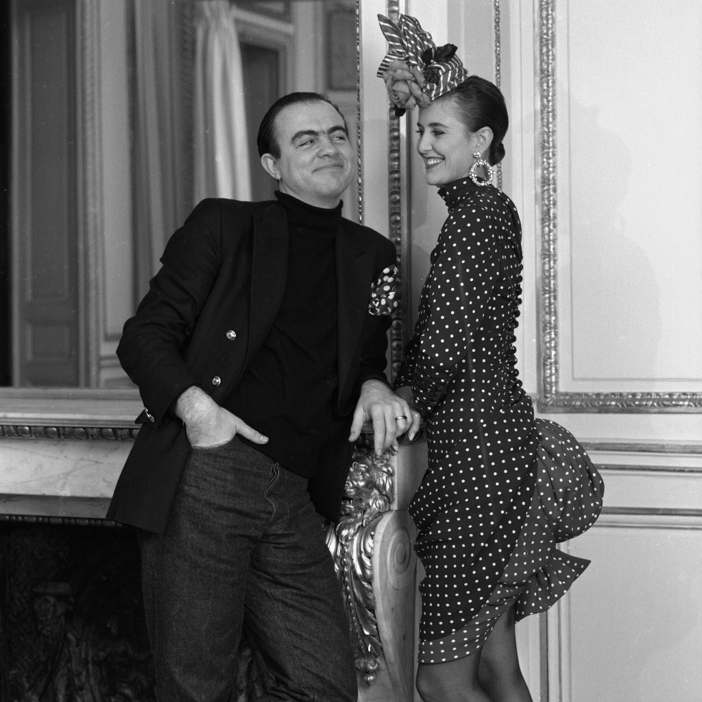 Кристиану Лакруа — 74! Что нужно знать об авторе того самого топа с крестом с обложки американского Vogue (фото 10)