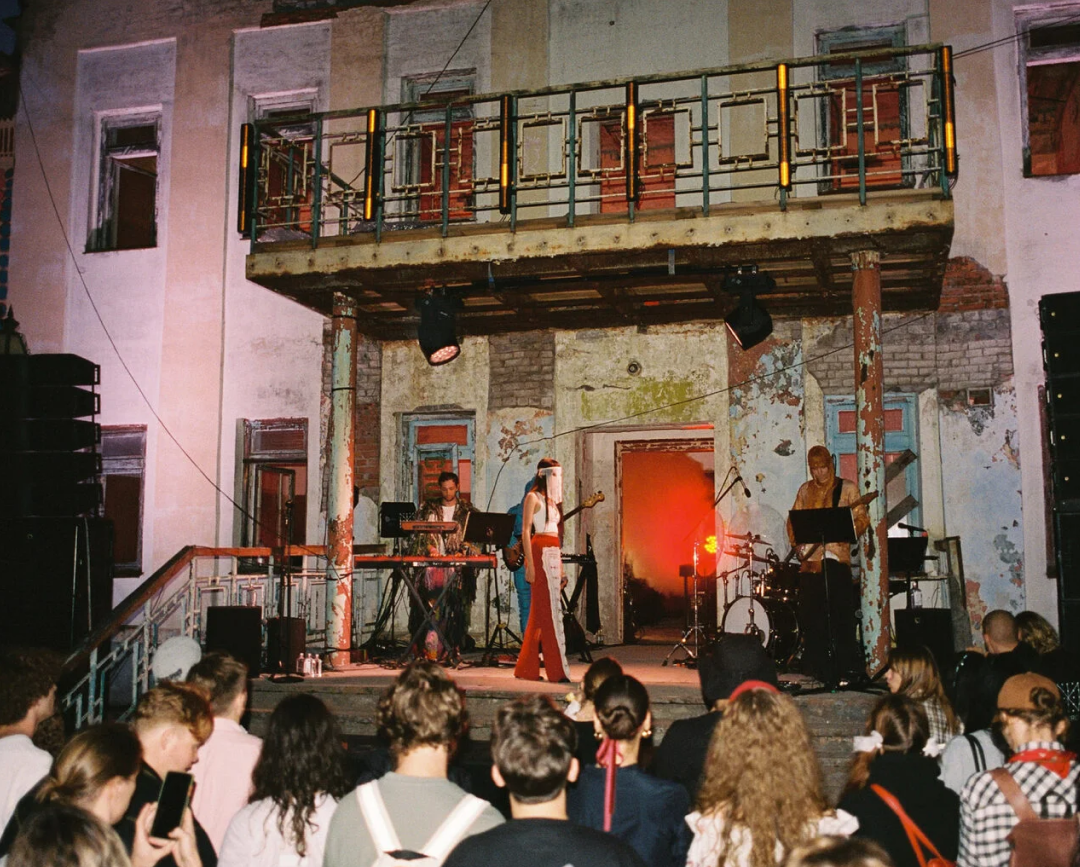 Signal, «Архстояние» и Summer Sound: гид по музыкальным фестивалям лета-2025 (фото 7)