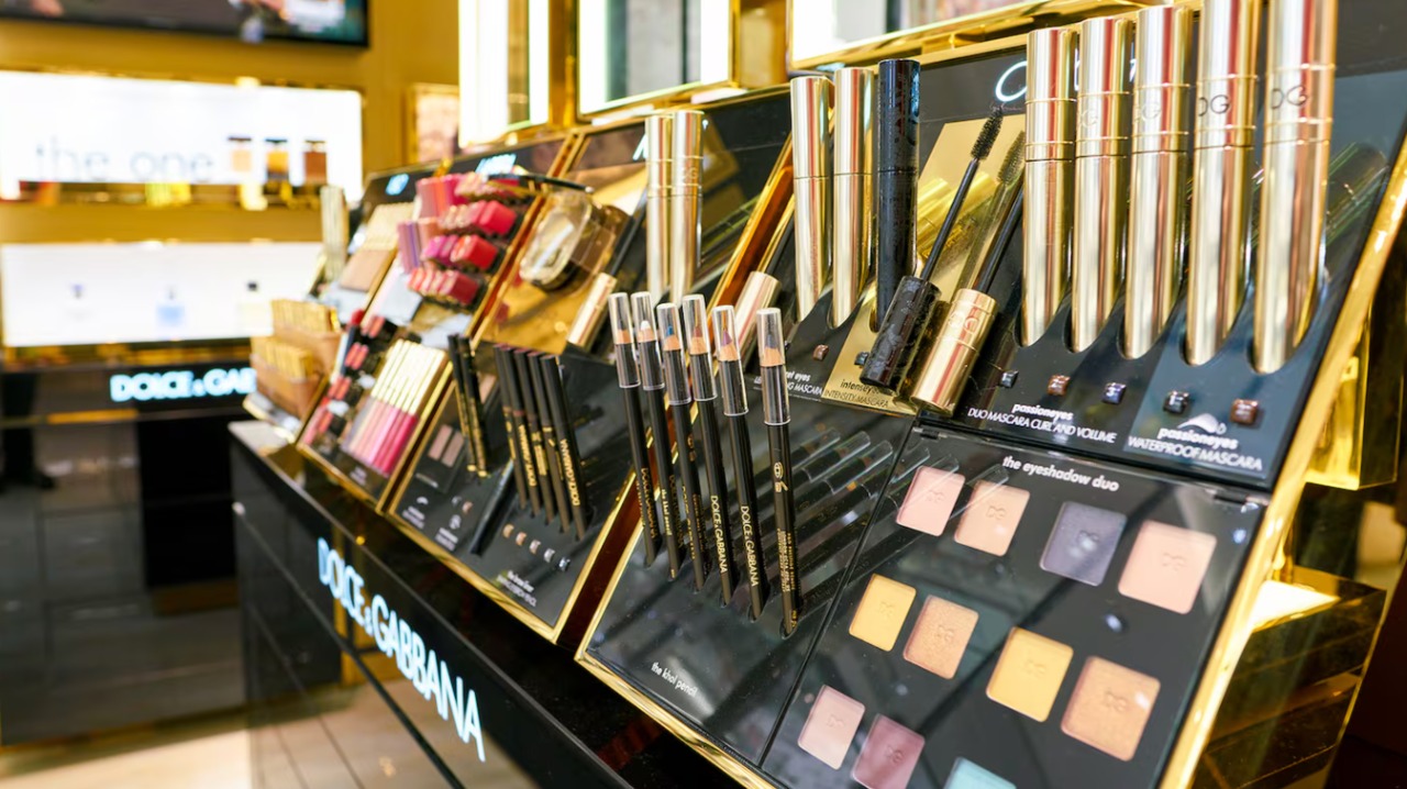 Dolce & Gabbana планирует расширение в сферах красоты и недвижимости (фото 1)