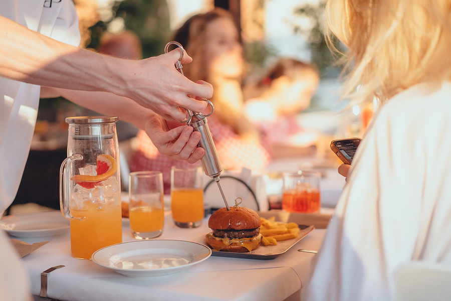 В ресторане Beer&Brut запустили утренние вечеринки (фото 4)