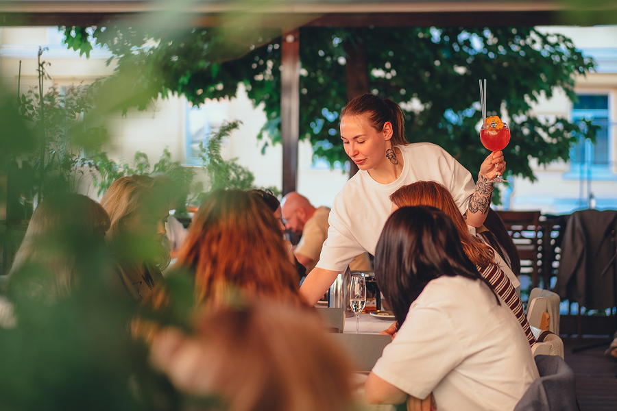 В ресторане Beer&Brut запустили утренние вечеринки (фото 3)